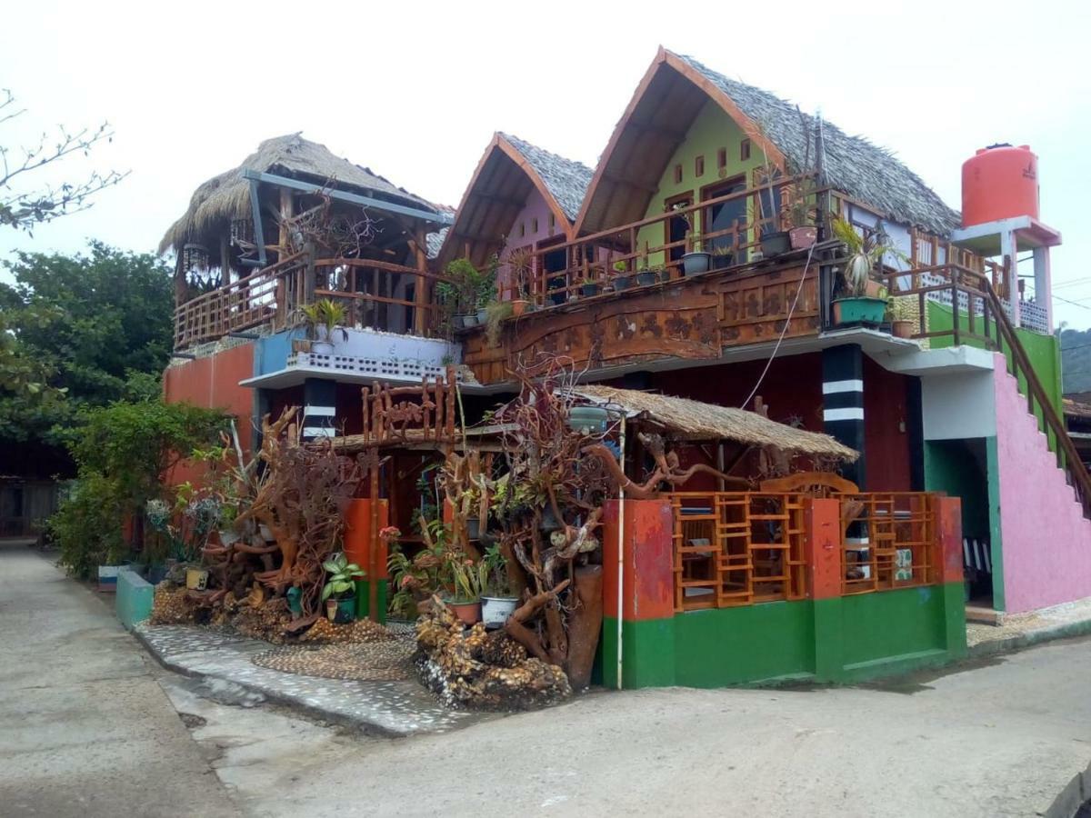 Guesthouse Abjay Sejahtera Karimunjawa Exterior foto