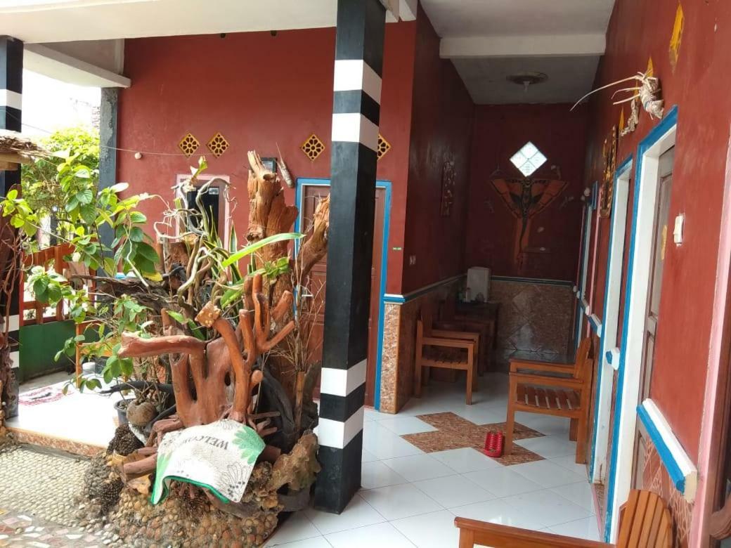 Guesthouse Abjay Sejahtera Karimunjawa Exterior foto